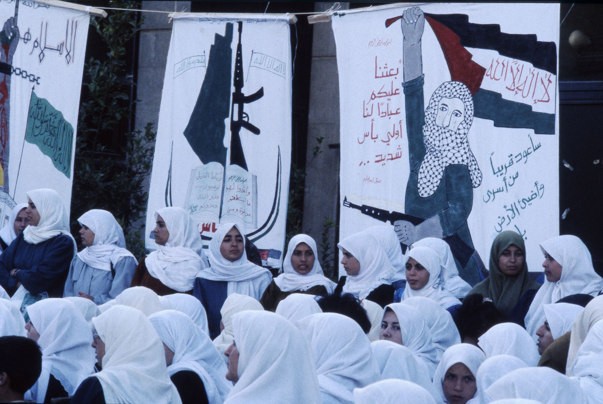 https://newyorkwarcrimes.com/media/pages/hatem-bazian-student-movement/b96df4eafb-1758153370/student-elections-birzeit-1992.jpg